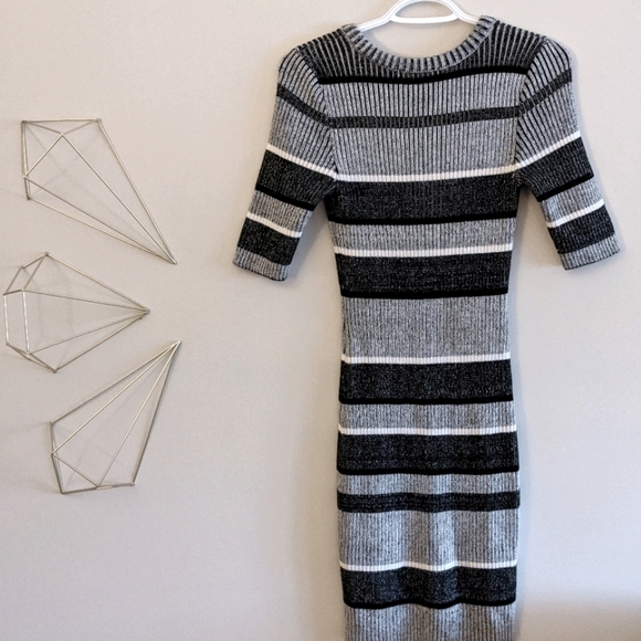 DYNAMITE V Neck Sweater Dress, like new - Picture 2 of 5